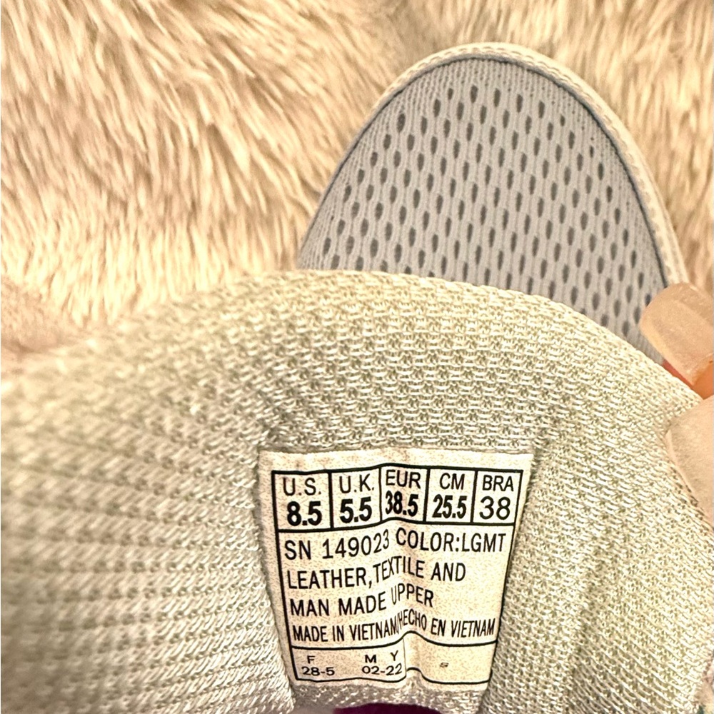 Skechers Women's D’Lux Walker Sneakers - Picture 8 of 8